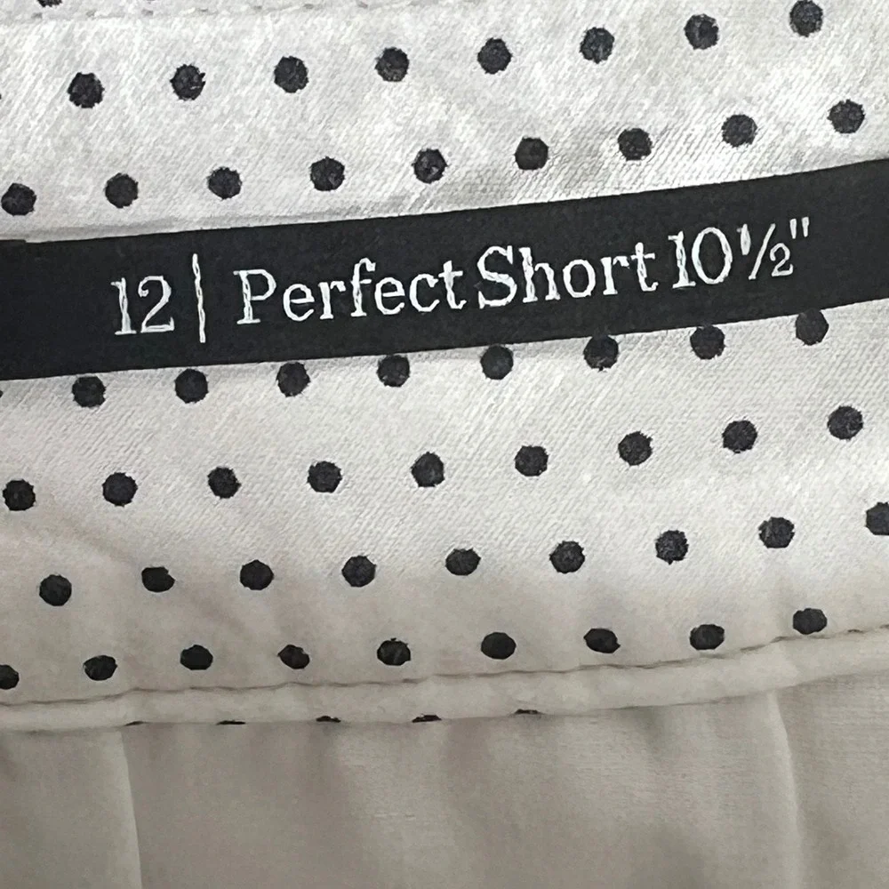 Talbots Perfect Short 10.5 Inseam Khaki Tan Bermuda Chino Shorts Womens 12 NEW